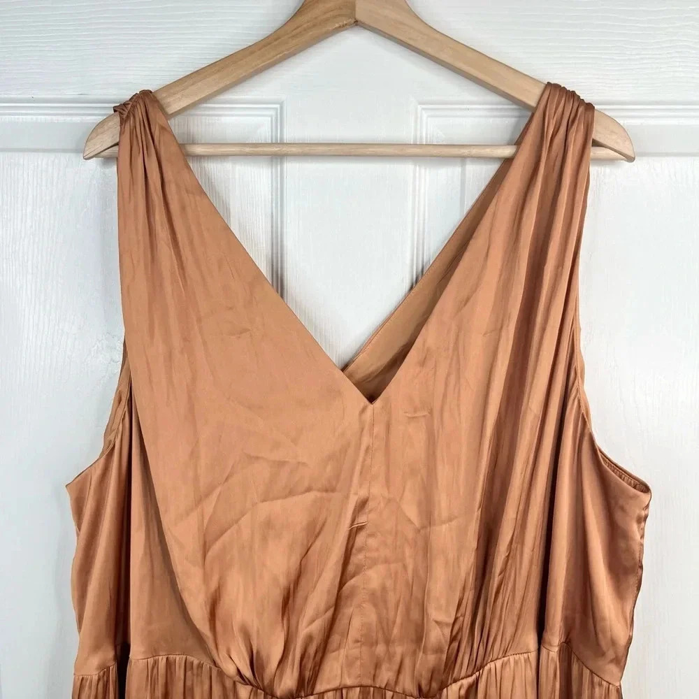 Maggy London Women's Plus Size 24W Empire Waist Maxi Dress in Dessert Sand - Picture 5 of 12